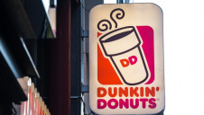 Dunkin' has set a new goal of opening its 1,000th green restaurant by the end of 2025